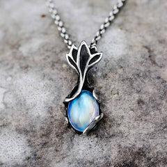 925 sterling silver antique necklace with blue moonstone